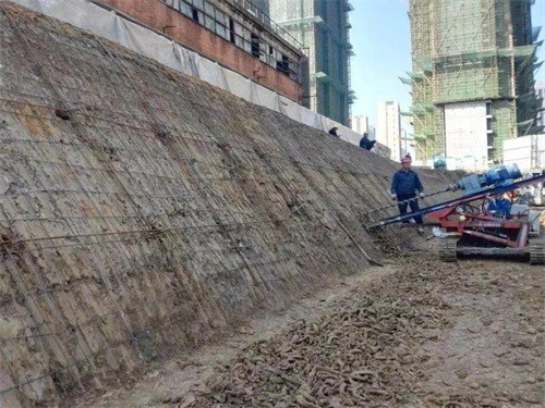 塔河建筑边坡支护