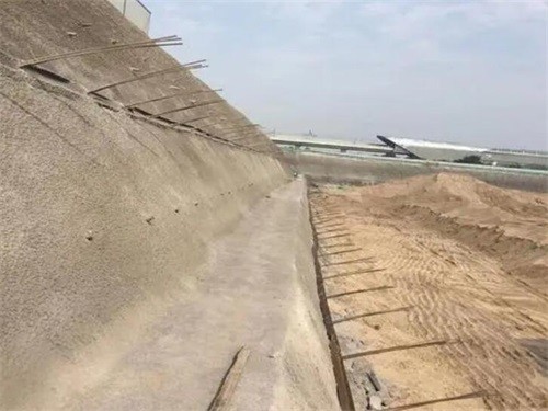 塔河河道边坡加固